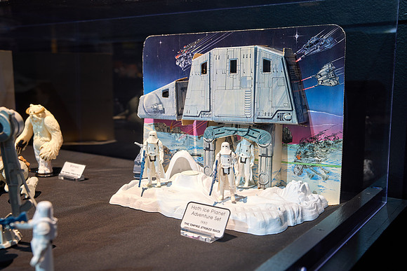 20240617star-wars-hc272