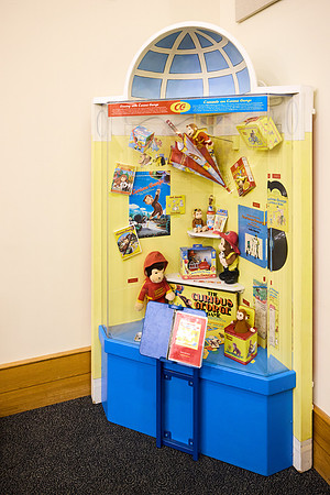 20240613curious-george-hc010