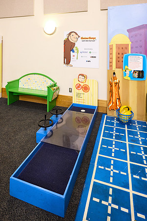 20240613curious-george-hc013