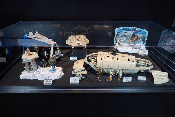 20240617star-wars-hc274