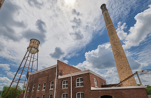 20260425greer-textile-era-hc9208hdr