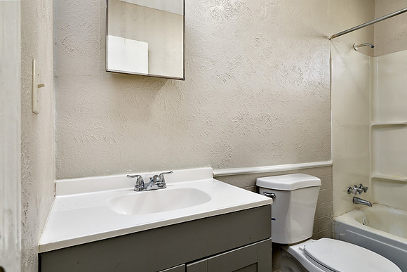 20260717-700brook-street-unit-5-hc099