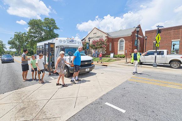20260718greer-tour-hc1182
