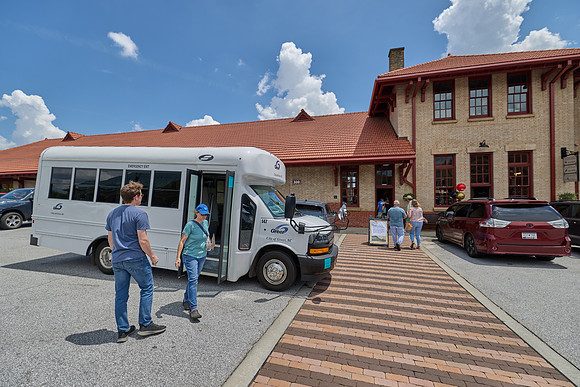 20260718greer-tour-hc1259