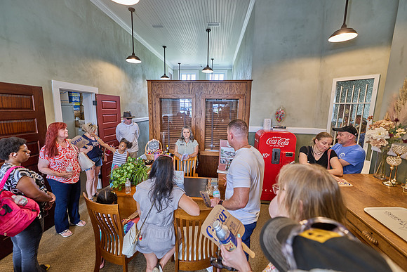 20260718greer-tour-hc1263