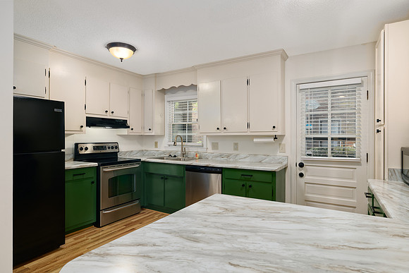 20261014-501edwards-road-apt-4-hc042