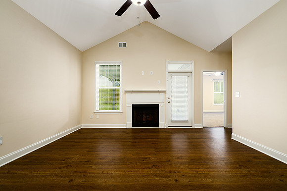 20260908-567chantry-ln-hc256