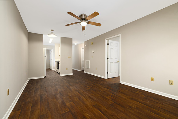 20260910-111charlestowne-way-unit-e-hc037