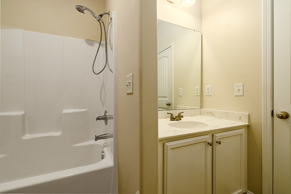 20260908-567chantry-ln-hc388