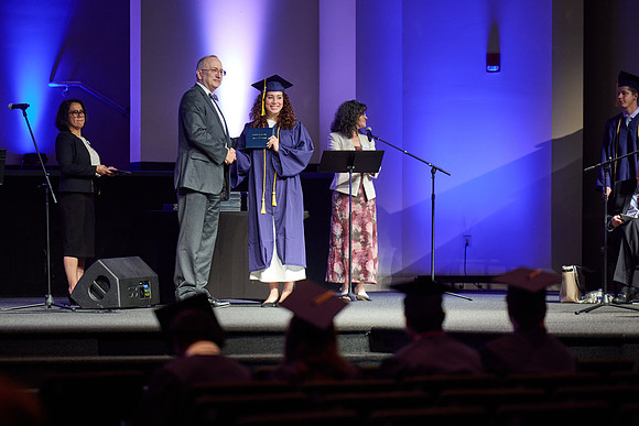 20250607scaihs-graduation-hc129