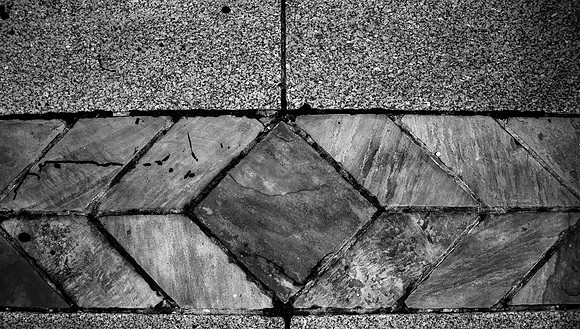 20160614nashville-sidewalk-hc2bw