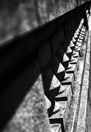 20160604bridge-rail2bw