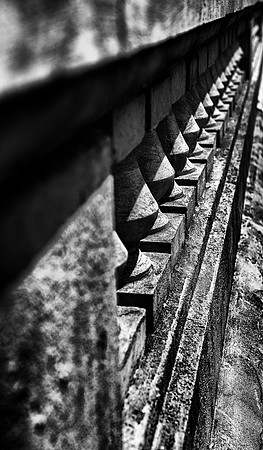 20160604bridge-rail1bw