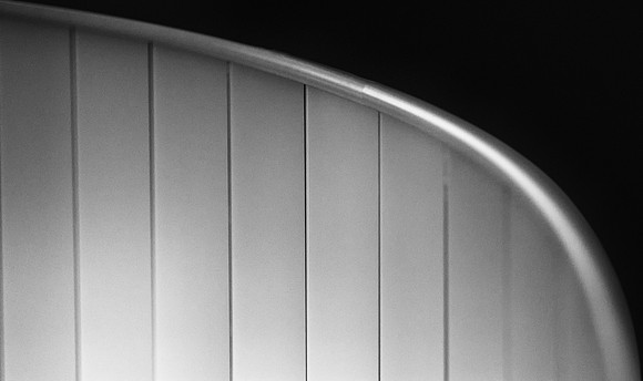 20160427ra-banister-hc1bw