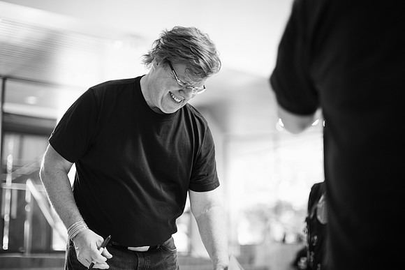 20150610joe-mcnally2bw