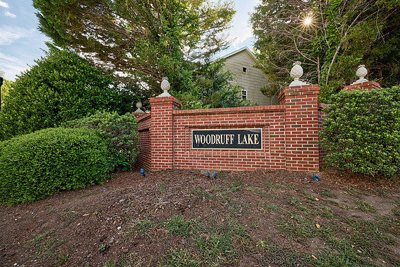 20250708-307woodruff-lake-way-hc167hdr