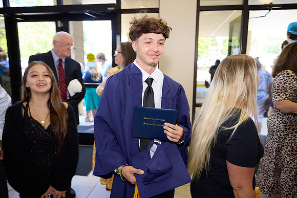 20250607scaihs-graduation-hc320