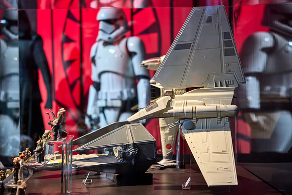20240617star-wars-hc311