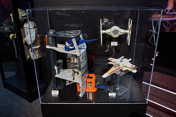 20240617star-wars-hc341