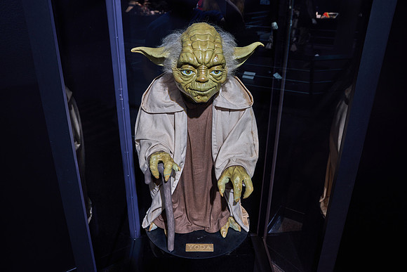 20240617star-wars-hc340