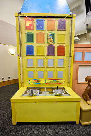 20240613curious-george-hc120