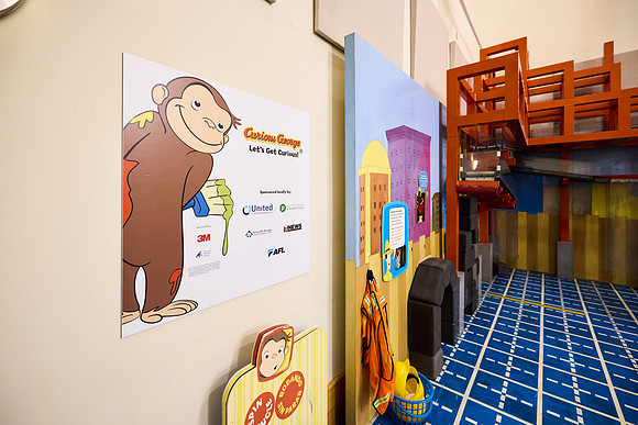 20240613curious-george-hc011