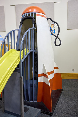 20240613curious-george-hc049