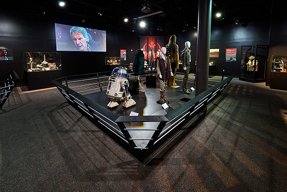 20240617star-wars-hc232