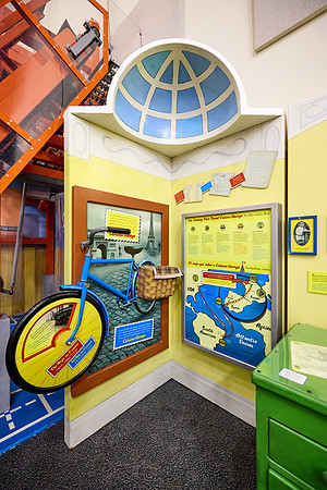 20240613curious-george-hc039
