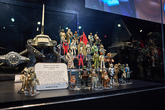 20240617star-wars-hc297