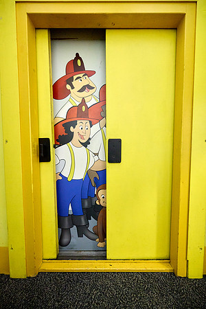 20240613curious-george-hc096