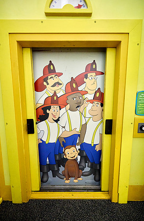 20240613curious-george-hc097