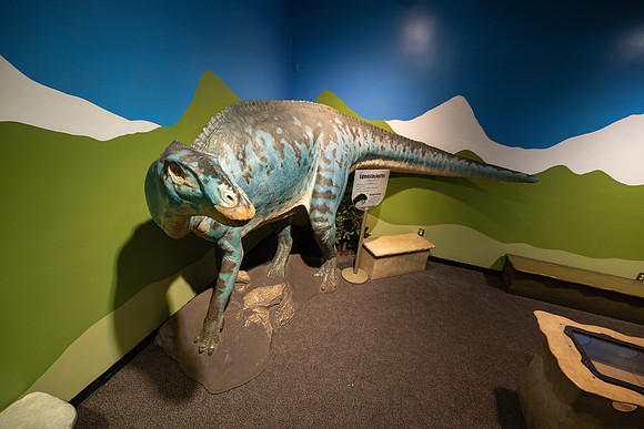 20220613dinosaurs-hc09